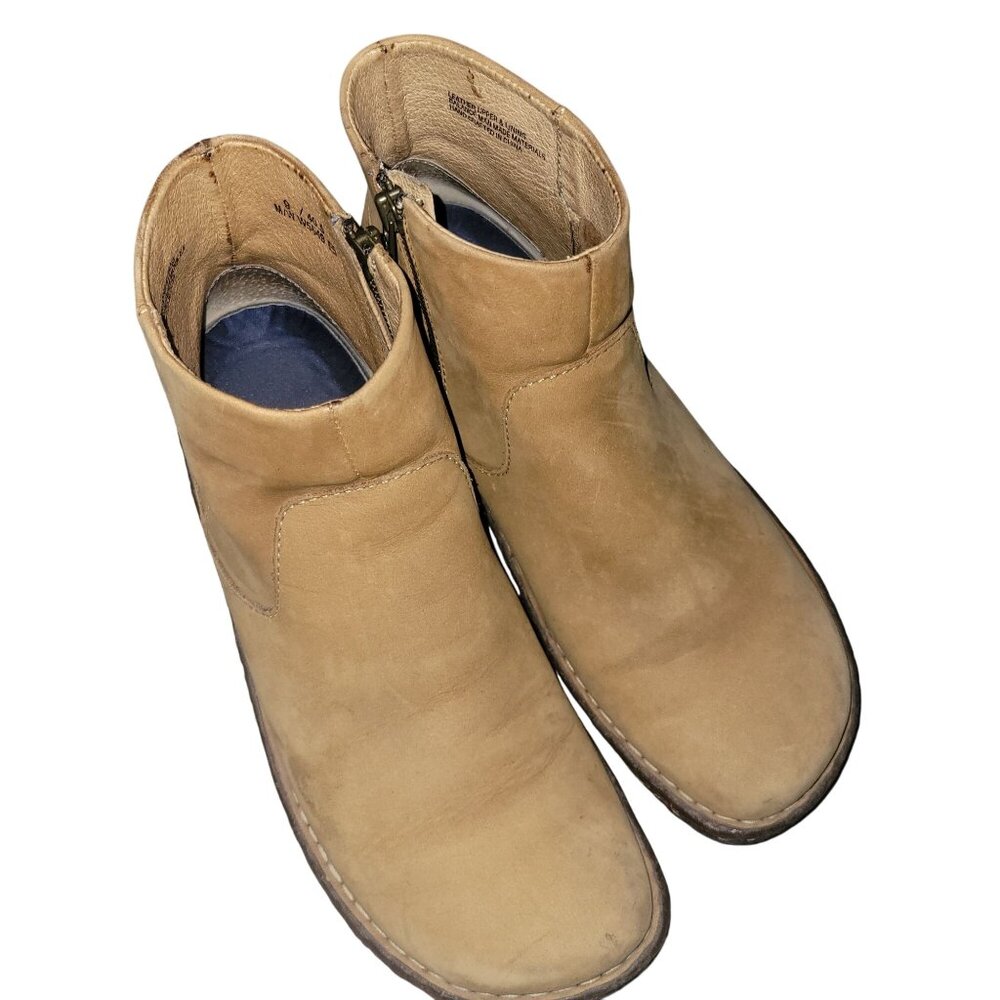 Born Tan Leather Ankle Boots With Side Zippers  9 outdoor hiking hippie comfort